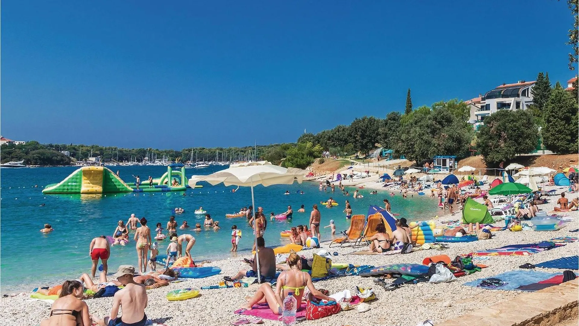 Beautiful Apartment In Pula With Wi-Fi 0*,  Croatia